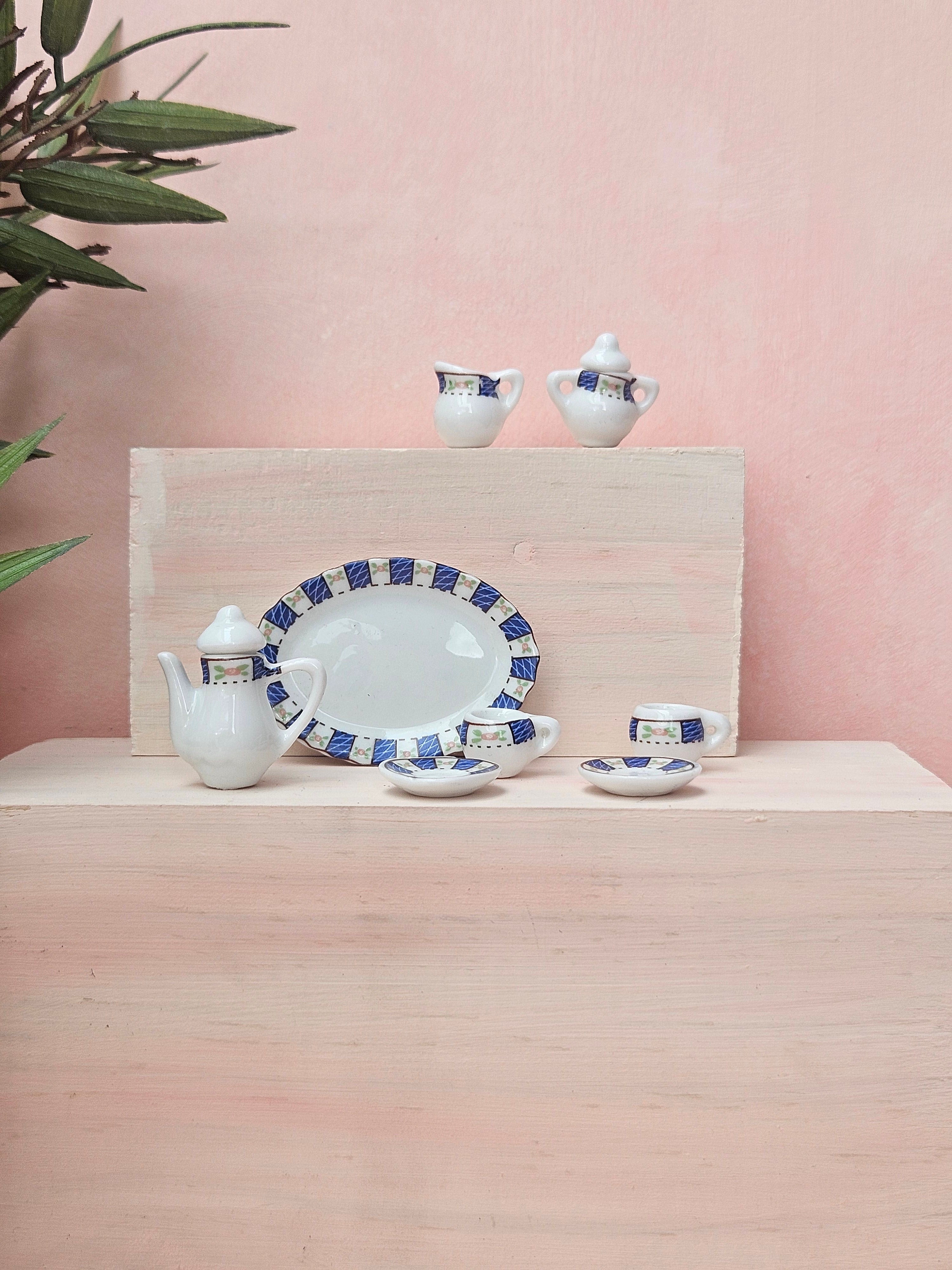 Tea Set - 07