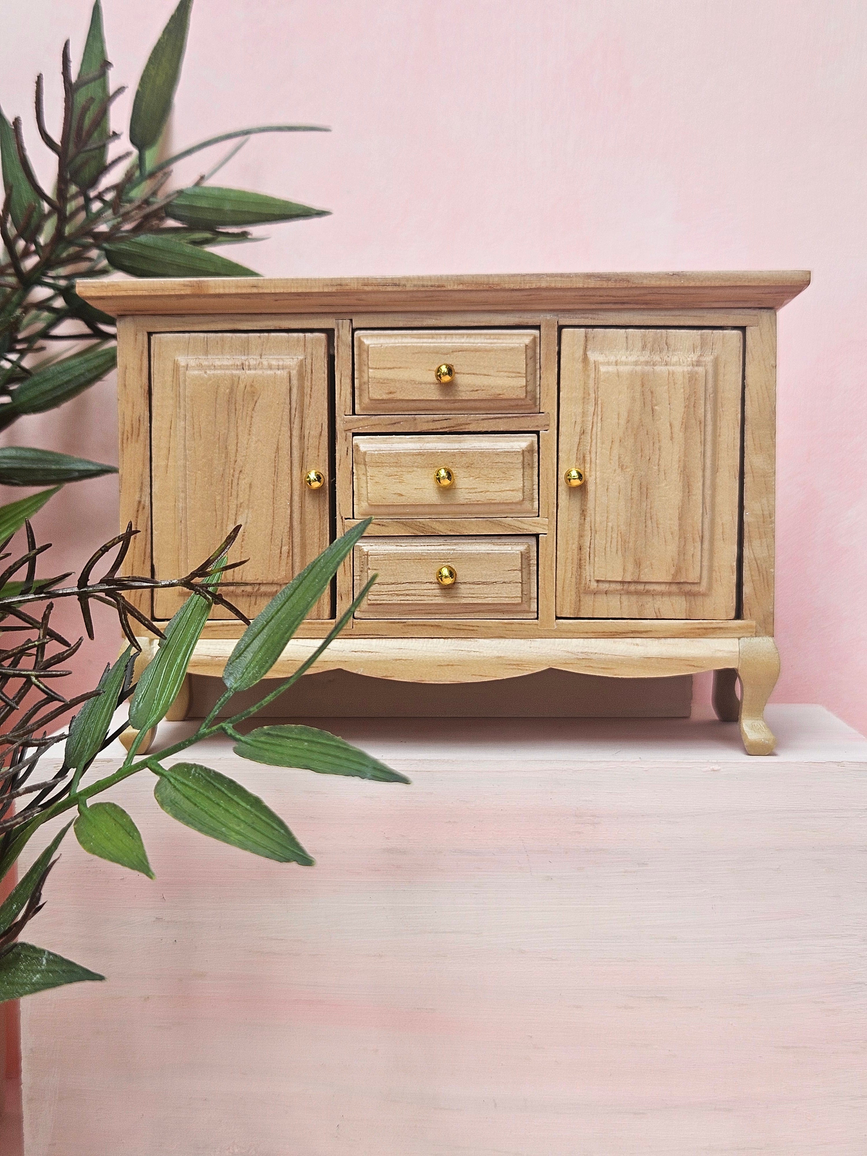 Cabinet  - 24