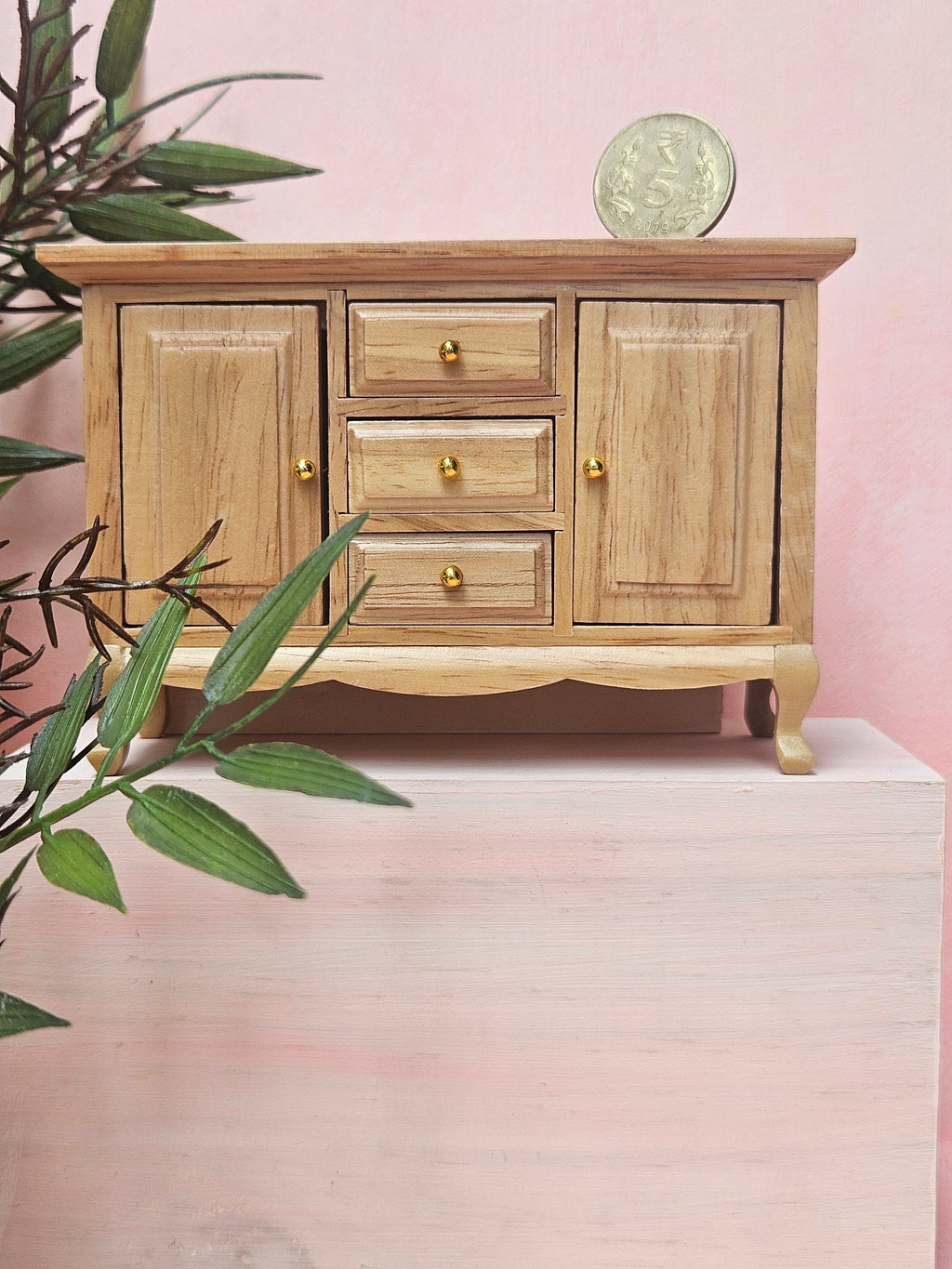 Cabinet  - 24