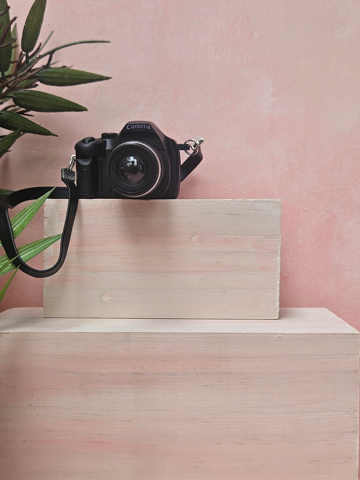 Miniature Restro Camera - 102